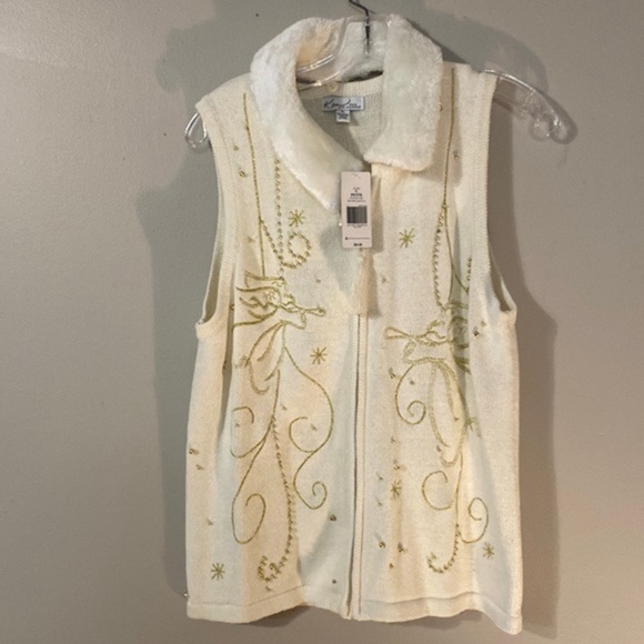 Kim Rogers Other - - Kim rogers vest size p-large nwt p2p -18 length 25 removable collar